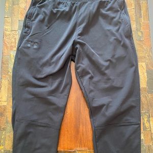 Large mens UA joggers